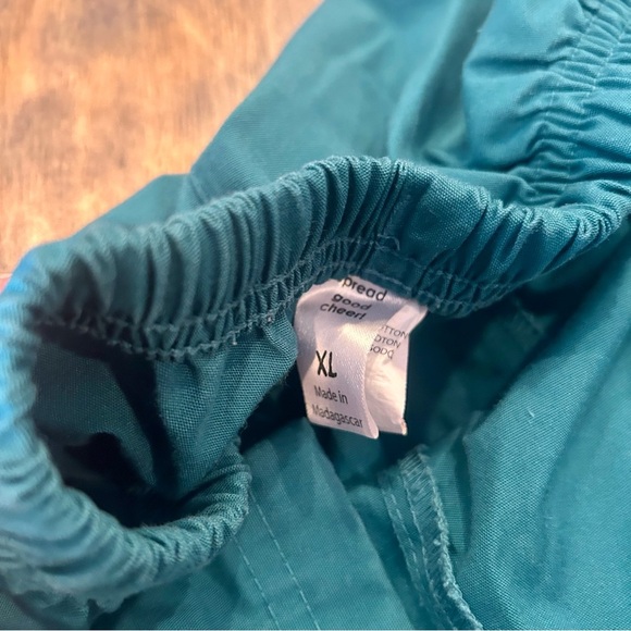 Spread Good Cheer Teal/Blue Scrub Pants XL 2 Pack - Picture 4 of 8